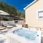 Stunning In With House Sea View * Blato (Korcula)