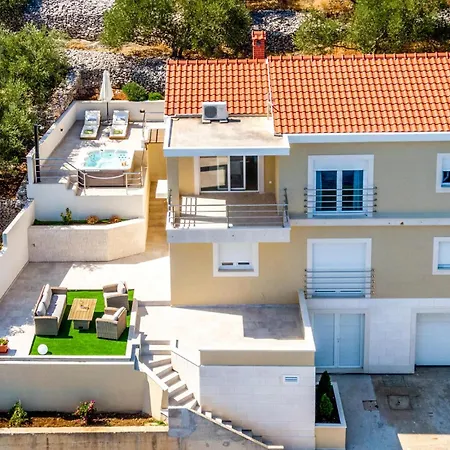 Semesterbostad Beautiful In With Wifi *