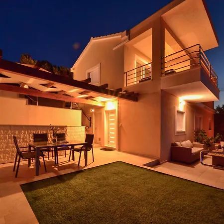 Stunning In With House Sea View