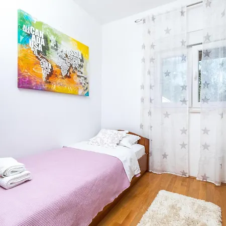 Stunning In With House Sea View *