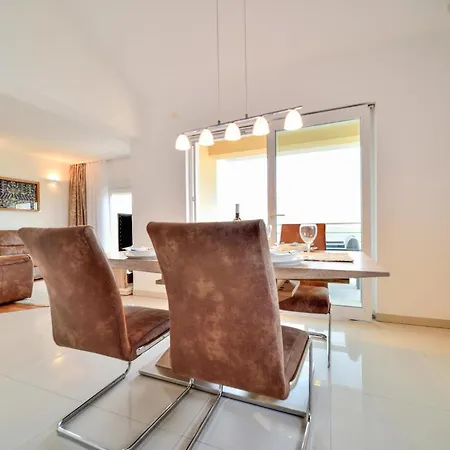 Dom wakacyjny Stunning In With House Sea View *
